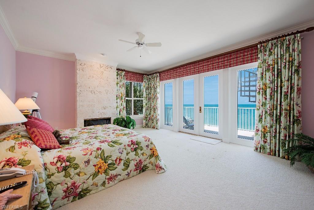 BAREFOOT BEACH - Residential