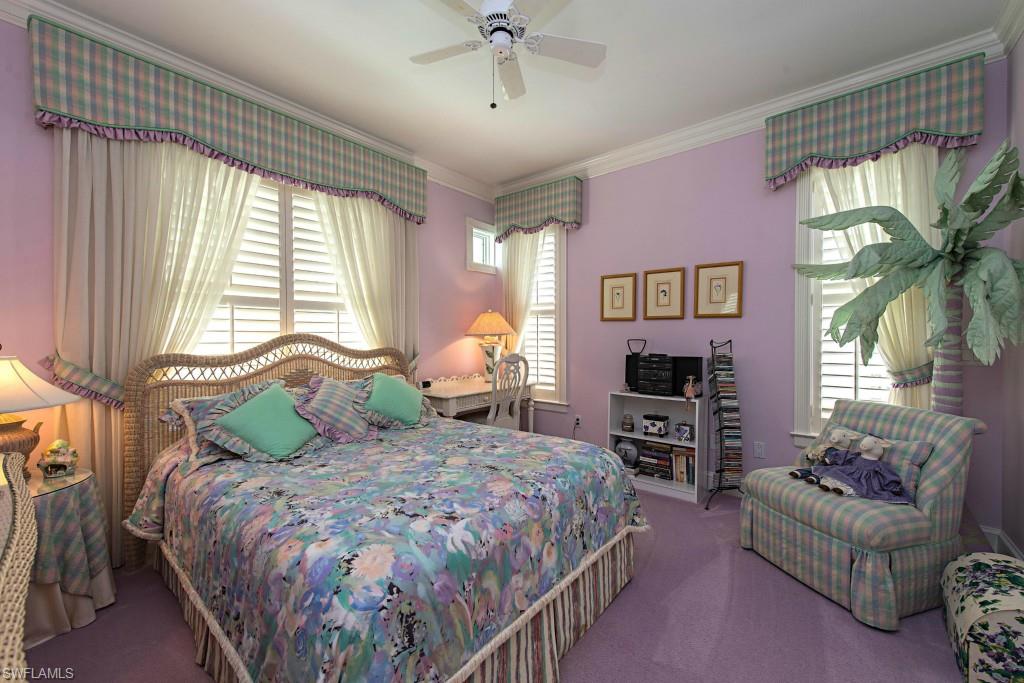 BAREFOOT BEACH - Residential