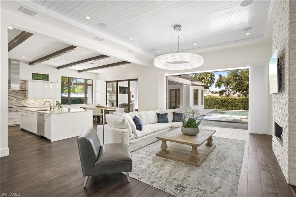 RIVERSIDE - Residential