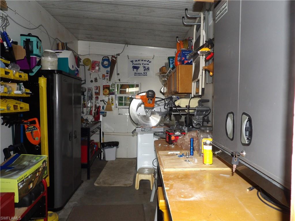 FOREST PARK MOBILE HOME - Residential