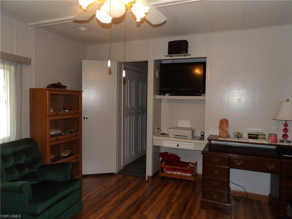 FOREST PARK MOBILE HOME - Residential