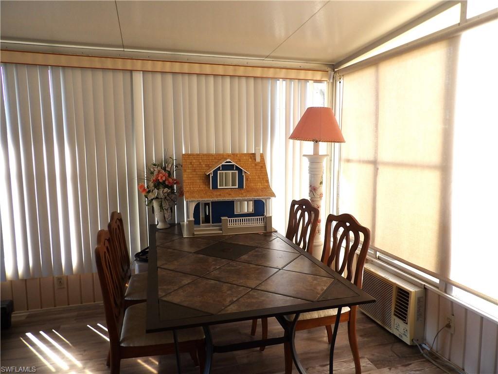 FOREST PARK MOBILE HOME - Residential