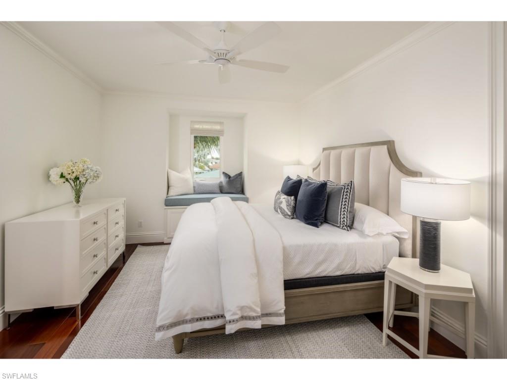 PARK SHORE - Residential