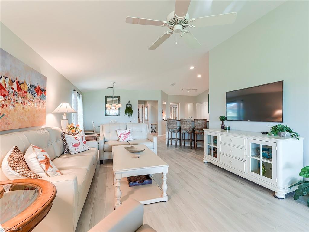 STREAMSIDE - Residential