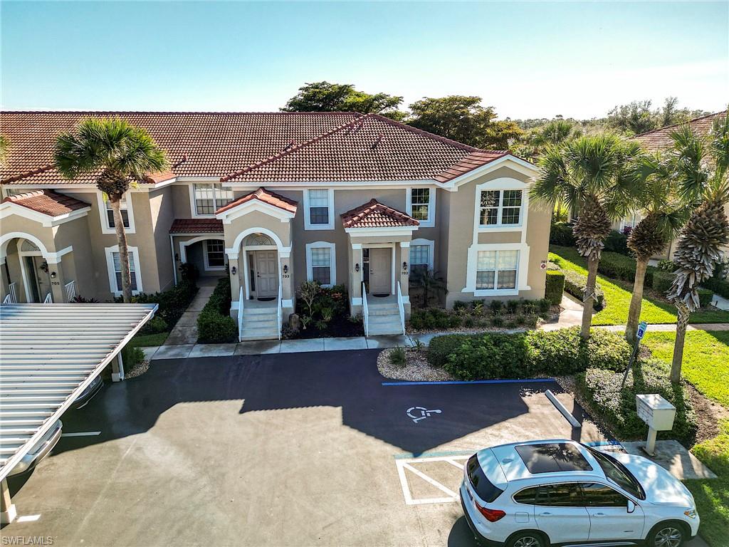 STREAMSIDE - Residential