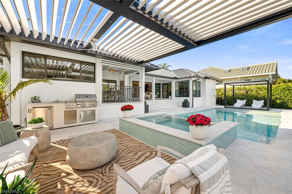 ROYAL HARBOR - Residential