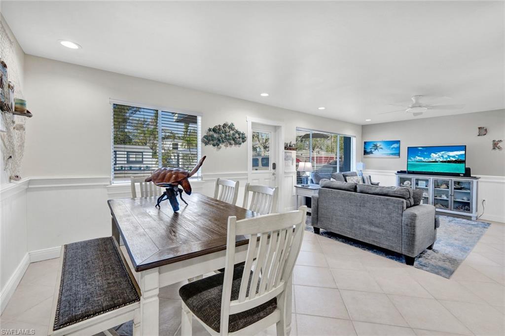 HOLIDAY SHORES - Residential