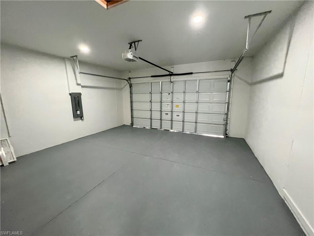 CAPE CORAL - Residential Lease