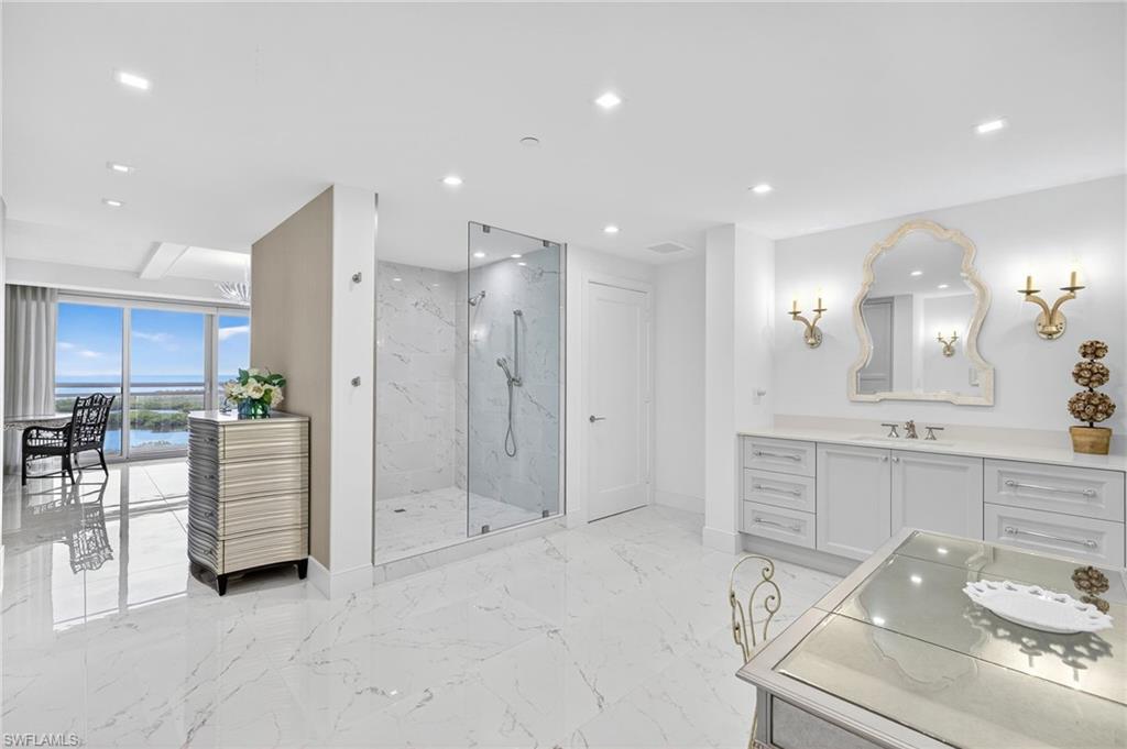 KALEA BAY TOWER 100 - Residential