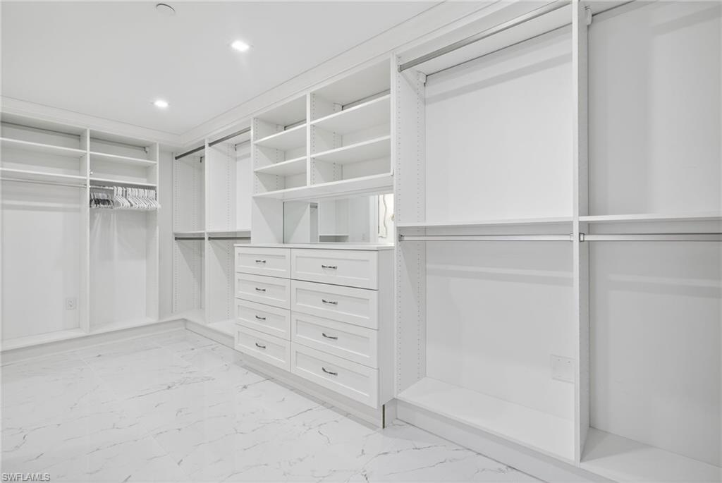 KALEA BAY TOWER 100 - Residential