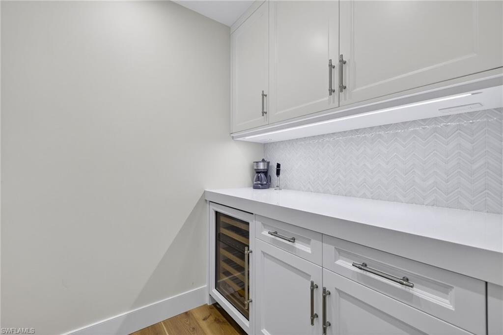 KALEA BAY TOWER 100 - Residential