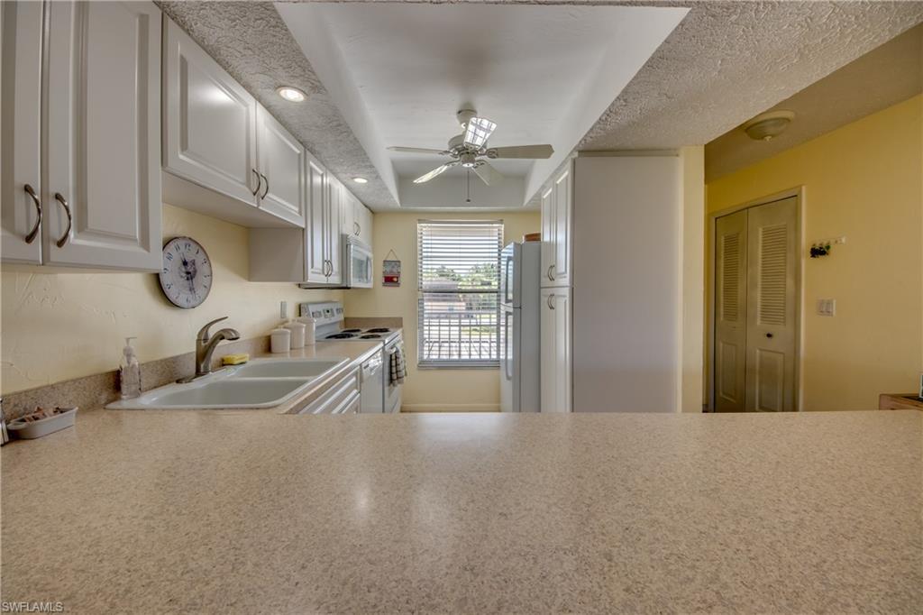 SANIBEL WAY CONDO - Residential