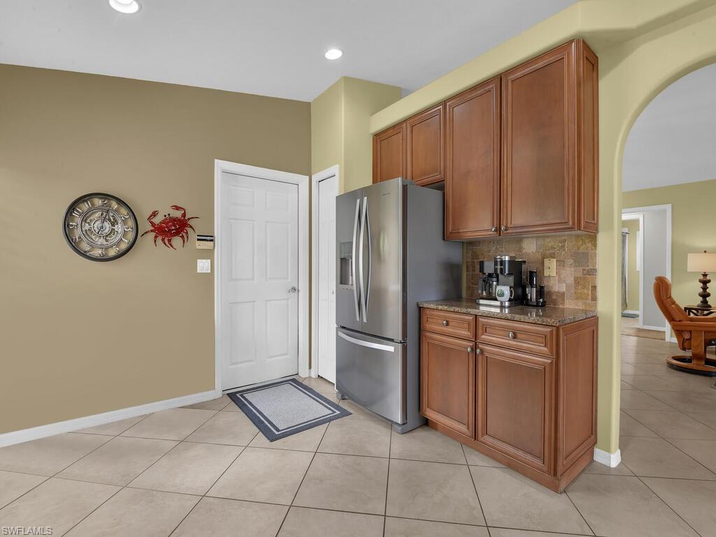 COLONY POINTE - Residential