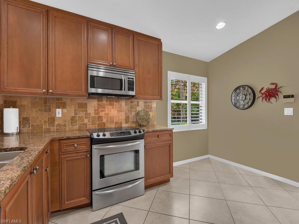 COLONY POINTE - Residential