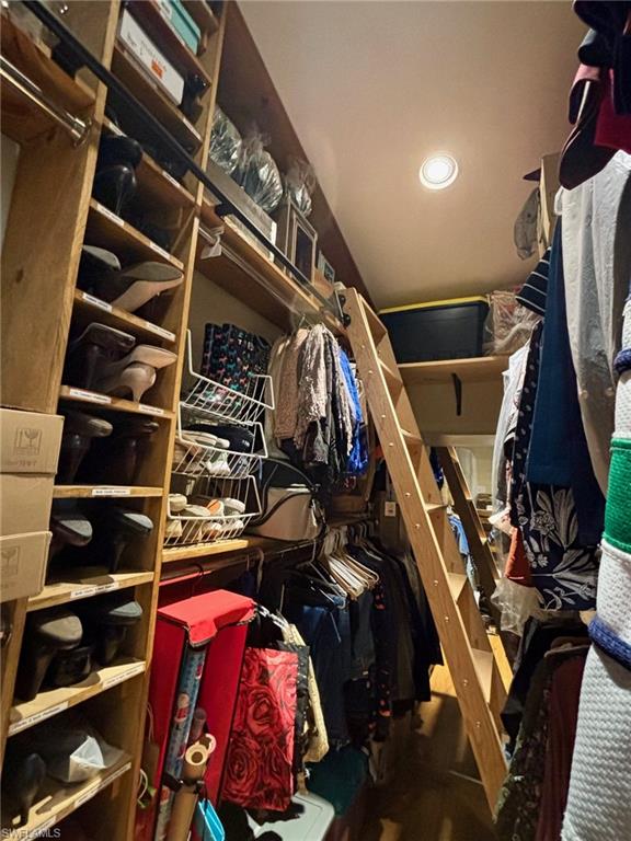 SAN CARLOS ESTATES - Residential