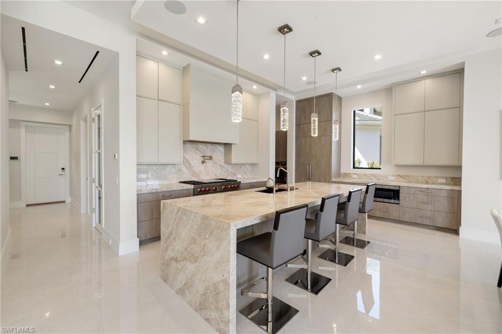 ROYAL HARBOR - Residential