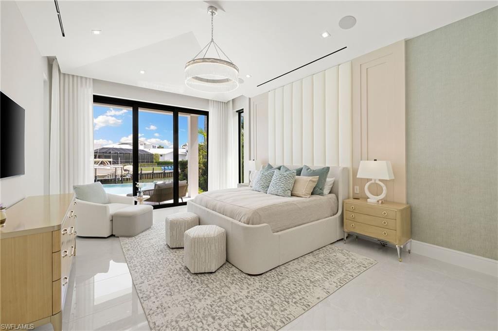 ROYAL HARBOR - Residential