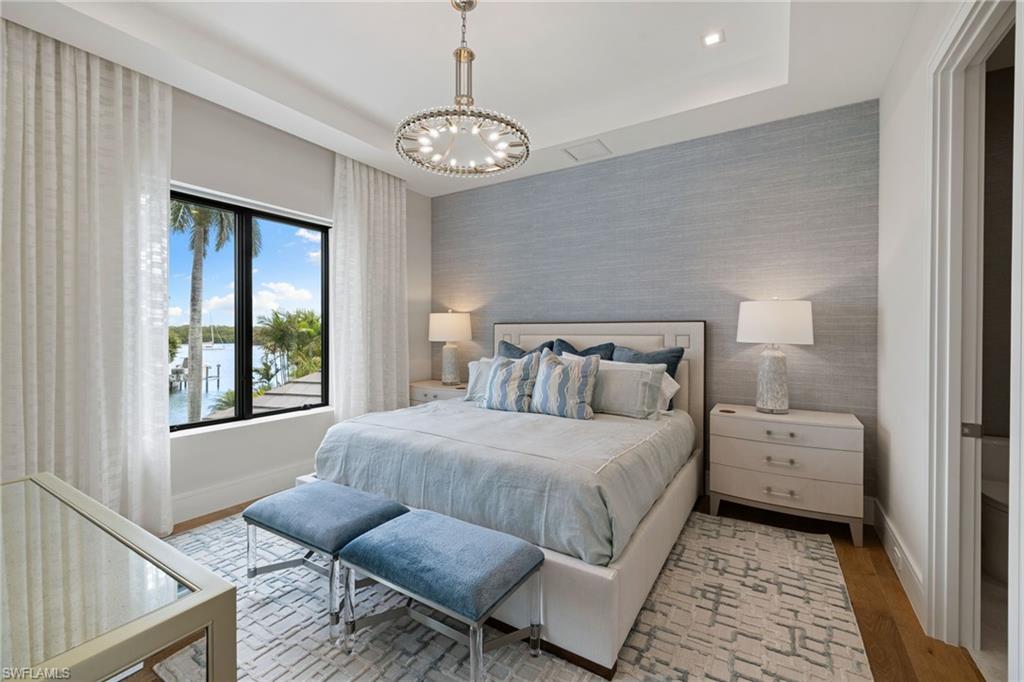 ROYAL HARBOR - Residential