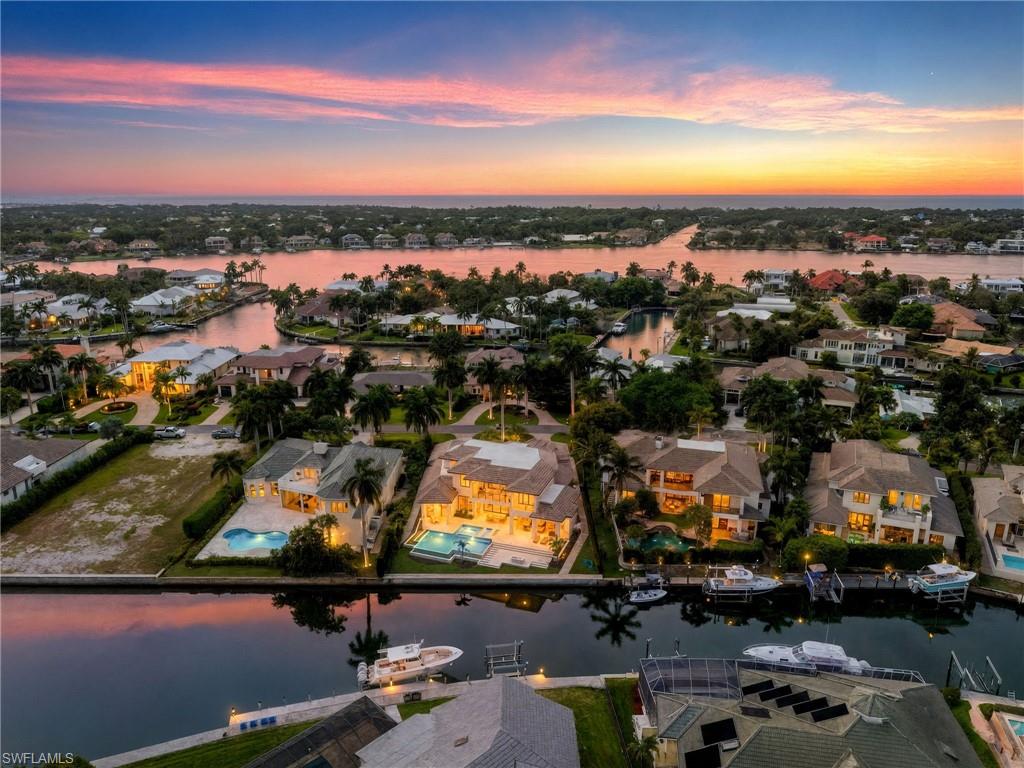 ROYAL HARBOR - Residential