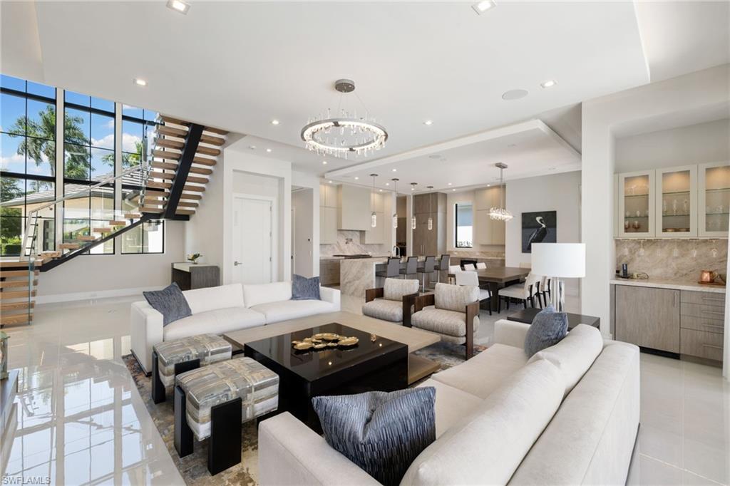 ROYAL HARBOR - Residential