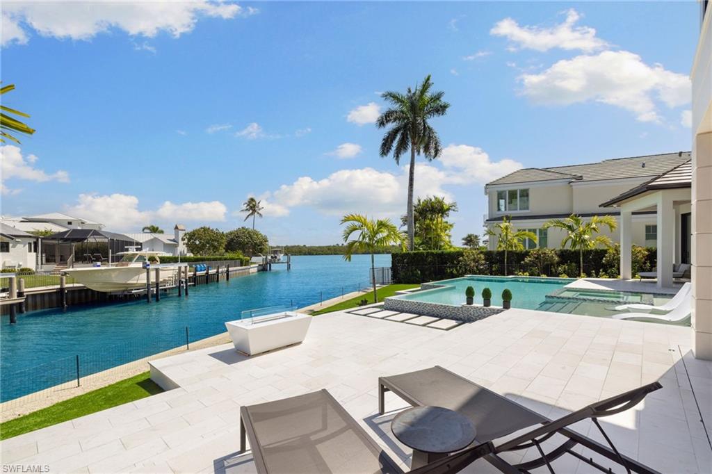 ROYAL HARBOR - Residential