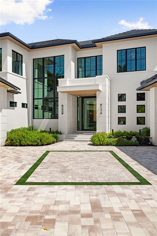 ROYAL HARBOR - Residential