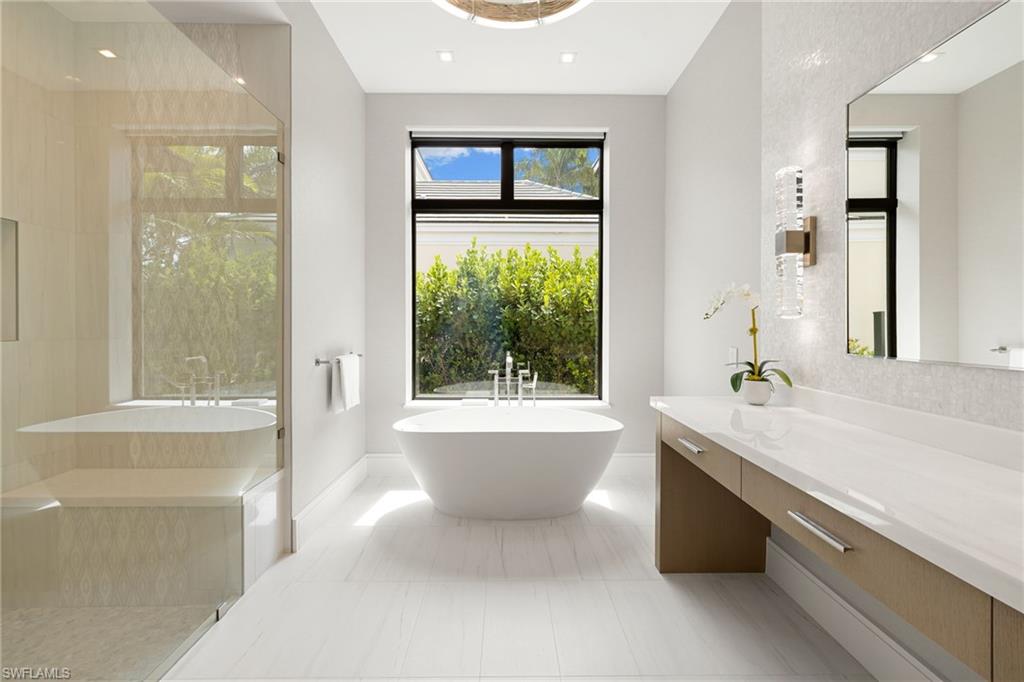 ROYAL HARBOR - Residential