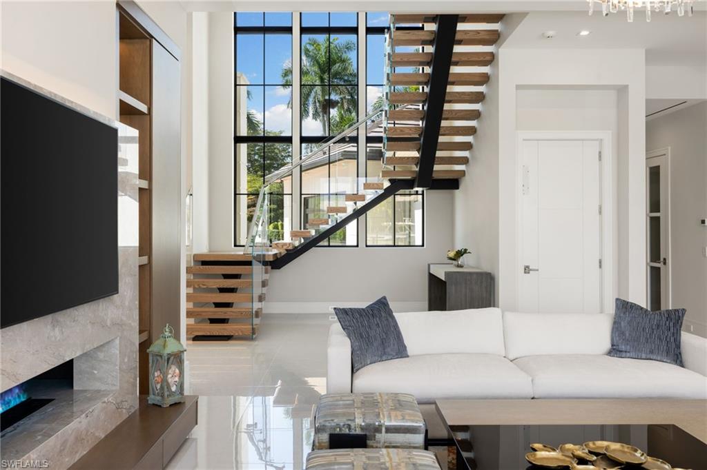 ROYAL HARBOR - Residential