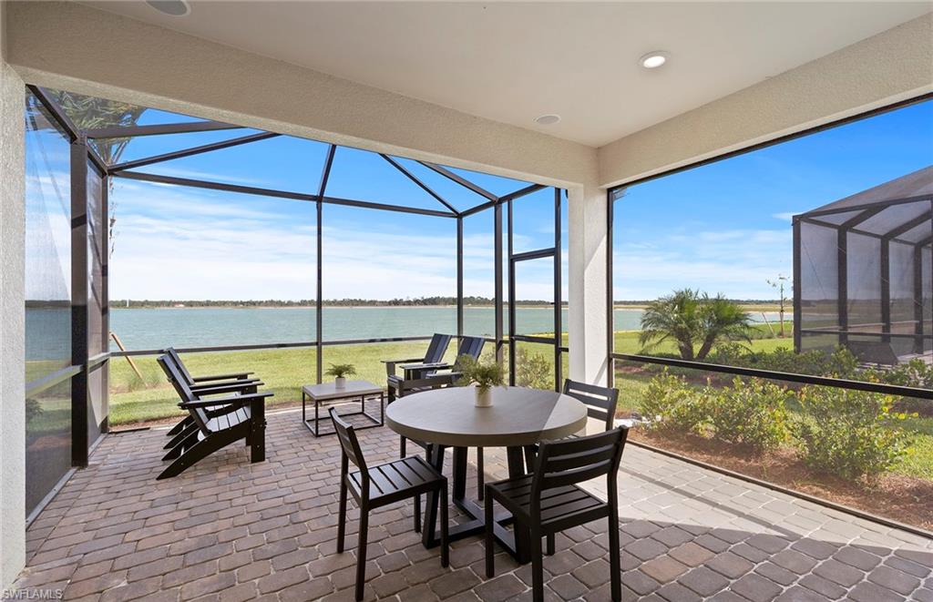 EDGEWATER - Residential