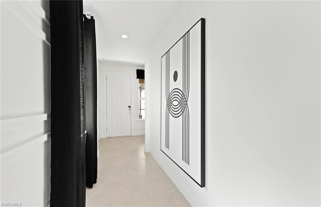 EDGEWATER - Residential