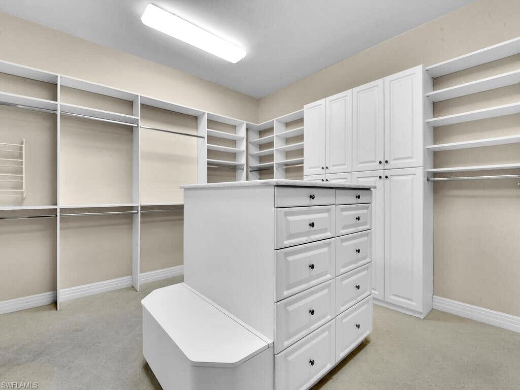 ROOKERY LAKE - Residential