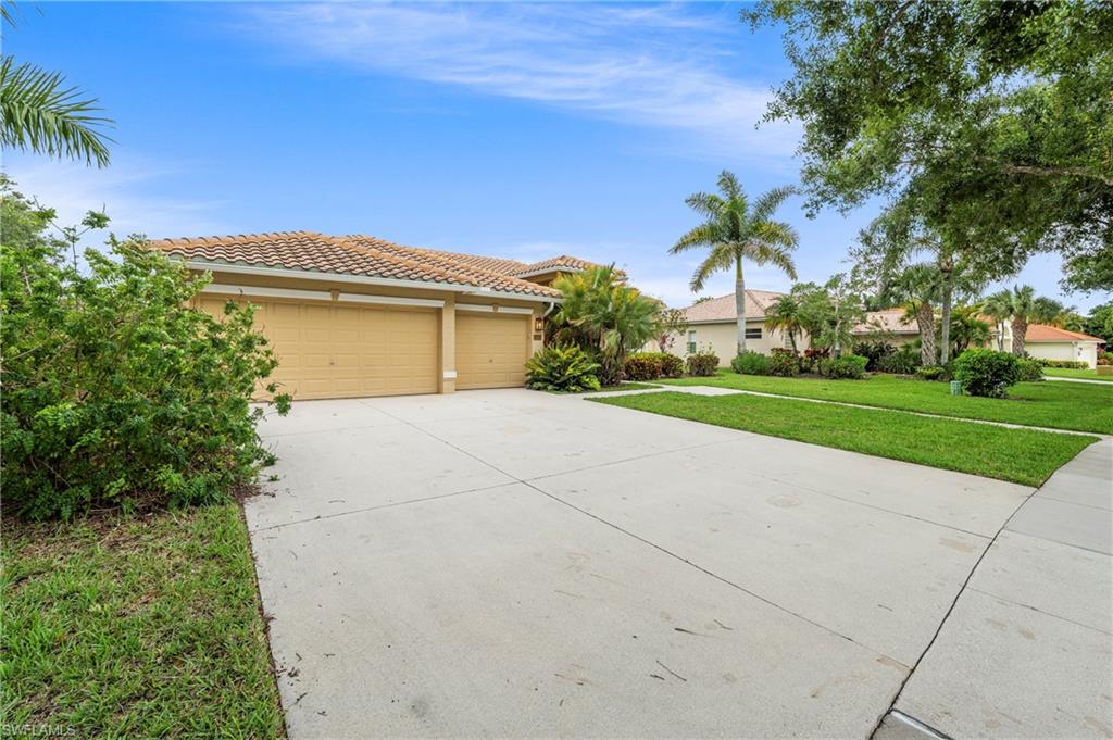 Properties 3323 Mystic River DR
