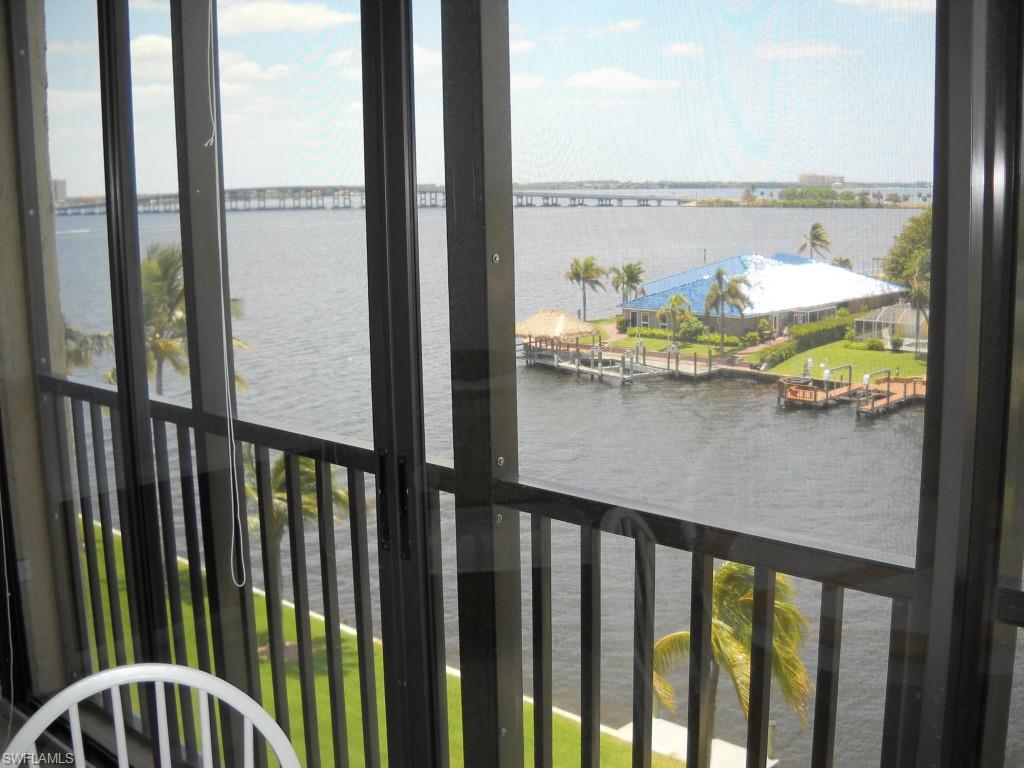 RIVER TOWERS CONDO - Residential