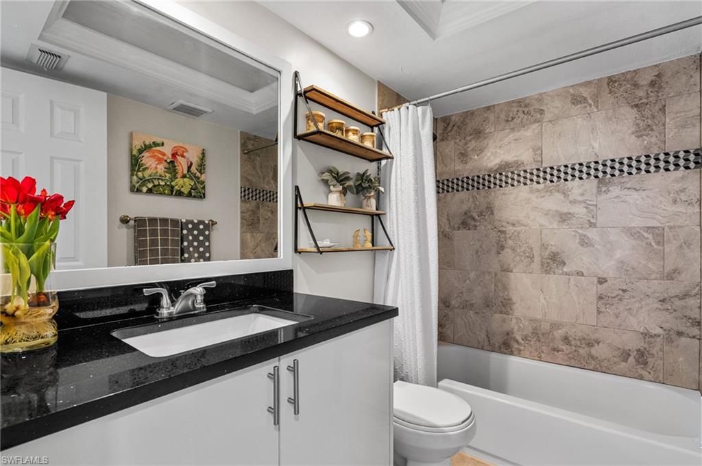 SKYLINE MANOR CONDO - Residential