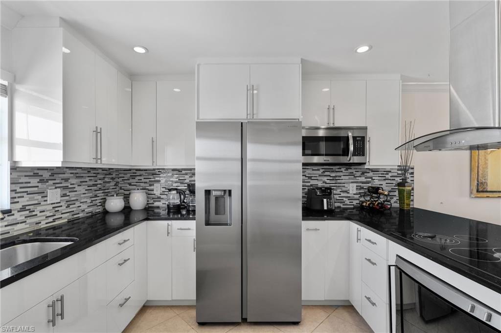 SKYLINE MANOR CONDO - Residential