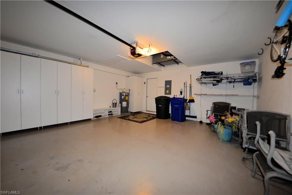 FAIRWAY ISLES - Residential