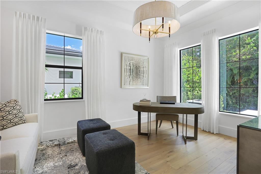 PARK SHORE - Residential