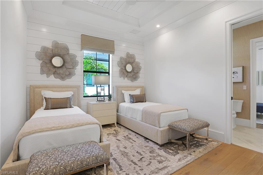 PARK SHORE - Residential