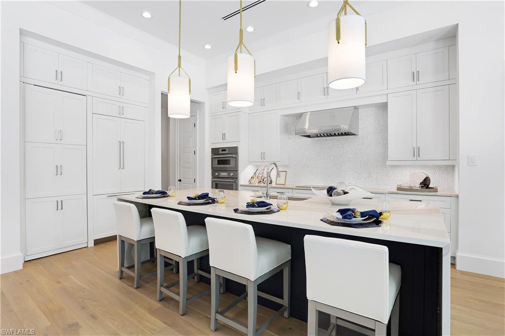 PARK SHORE - Residential