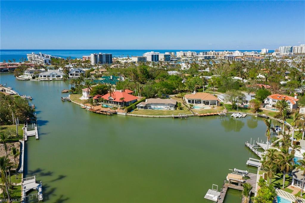 MOORINGS - Residential