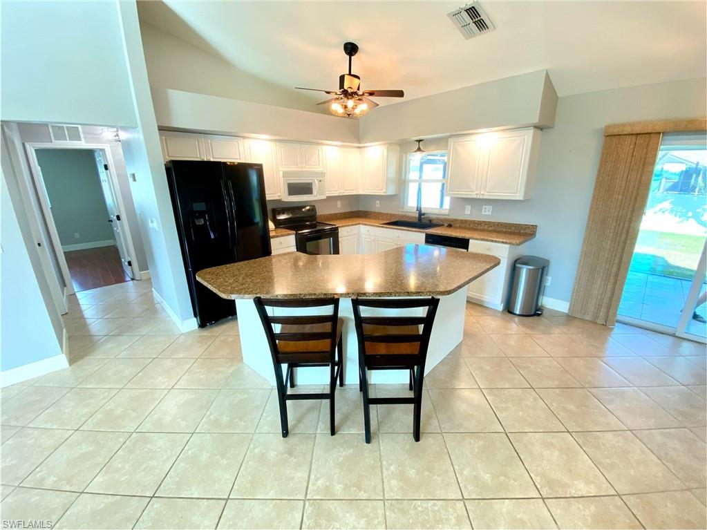 CAPE CORAL - Residential Lease