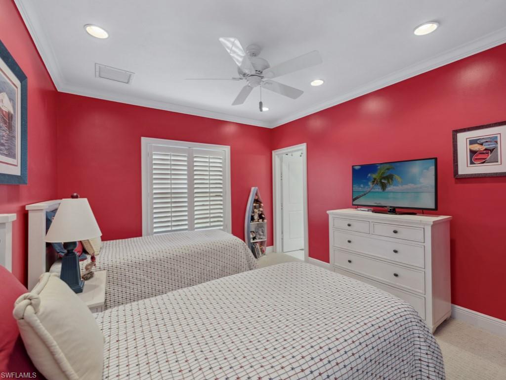 BARRINGTON AT PELICAN BAY - Residential