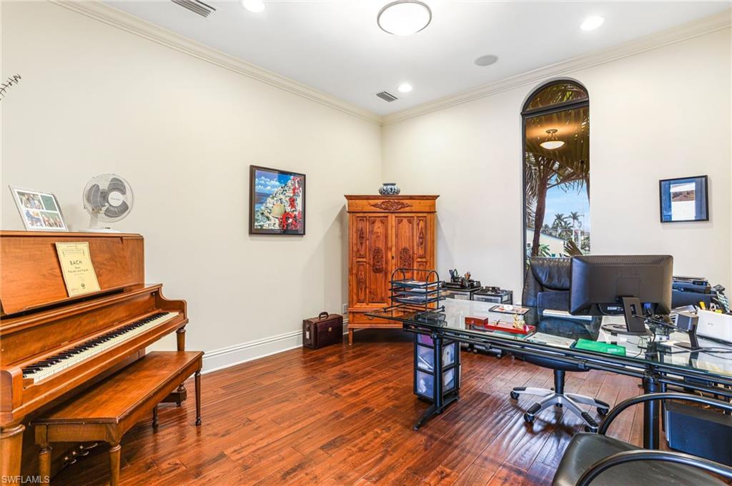 ISLES OF CAPRI - Residential