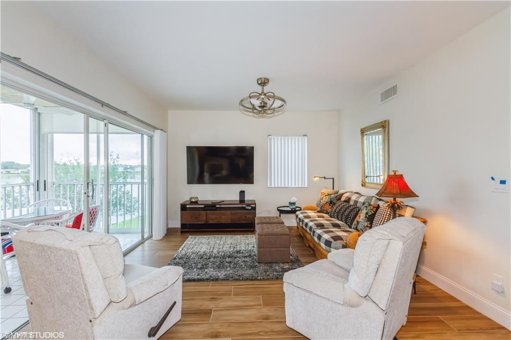 LAKESIDE GARDENS - Residential Lease