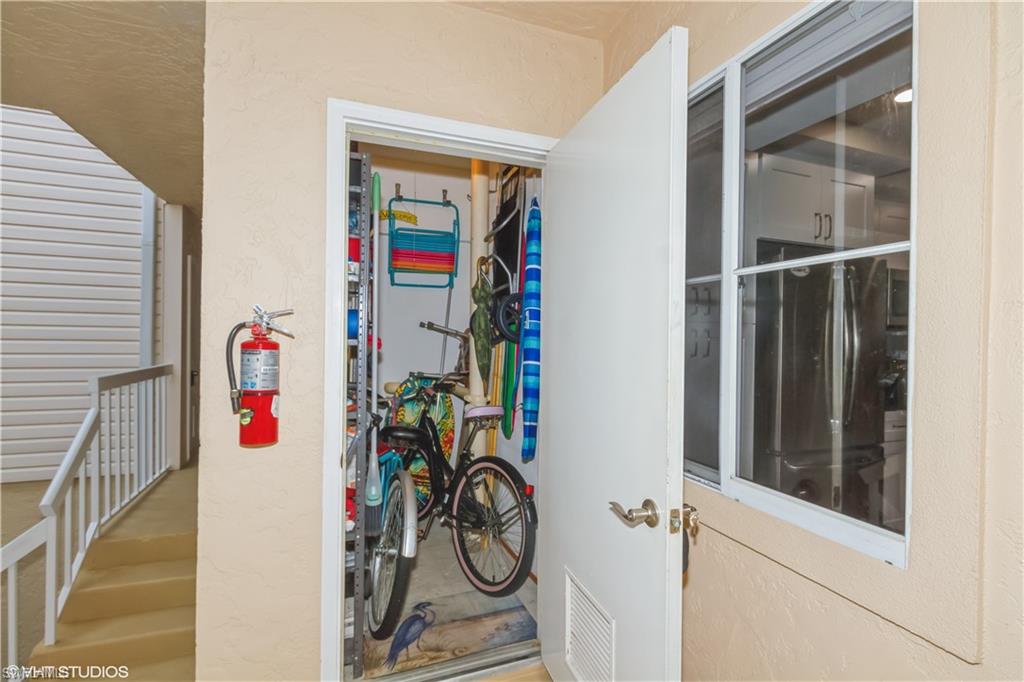 LAKESIDE GARDENS - Residential Lease