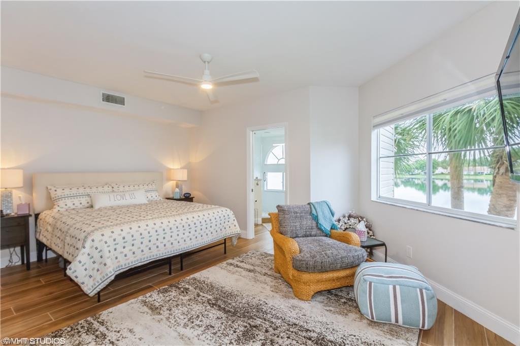 LAKESIDE GARDENS - Residential Lease