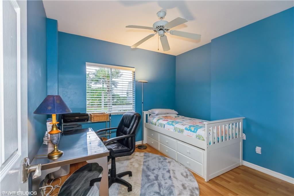 LAKESIDE GARDENS - Residential Lease