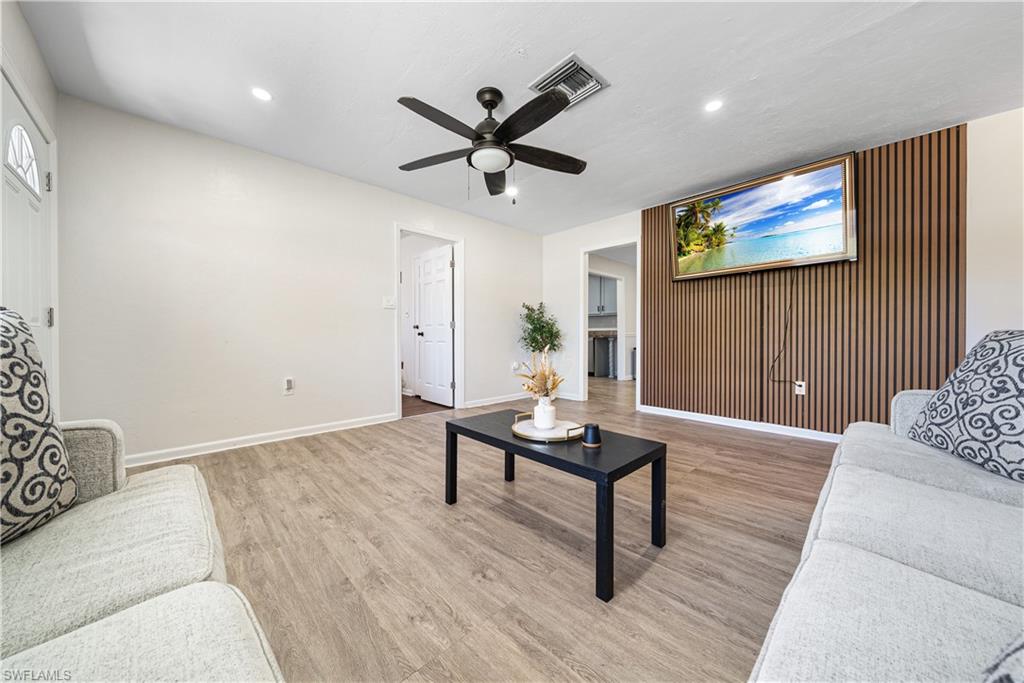 GOLDEN GATE CITY - Residential