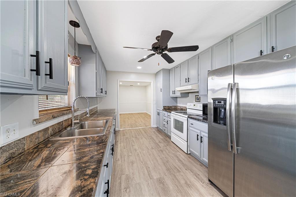 GOLDEN GATE CITY - Residential