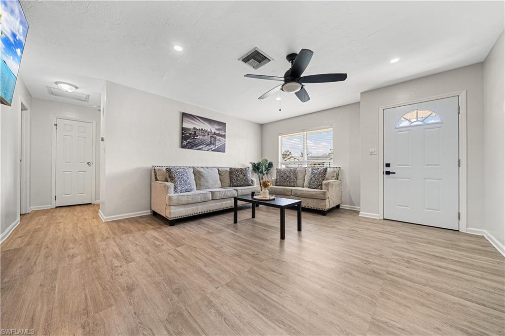 GOLDEN GATE CITY - Residential